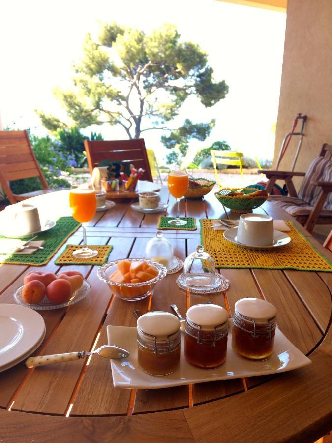 Les Bruyeres Bed & Breakfast แซ็ง-ม็องดรีเย-โซร์-แม ภายนอก รูปภาพ